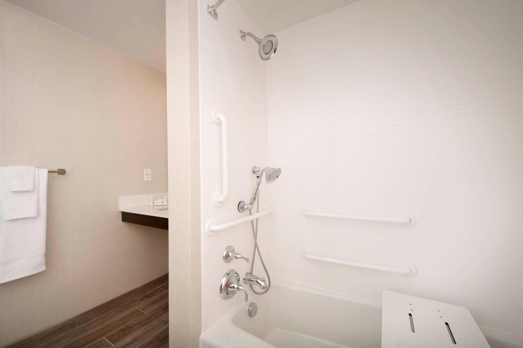 Towneplace Suites By Marriott Alexandria Fort Belvoir Mount Vernon Exterior photo