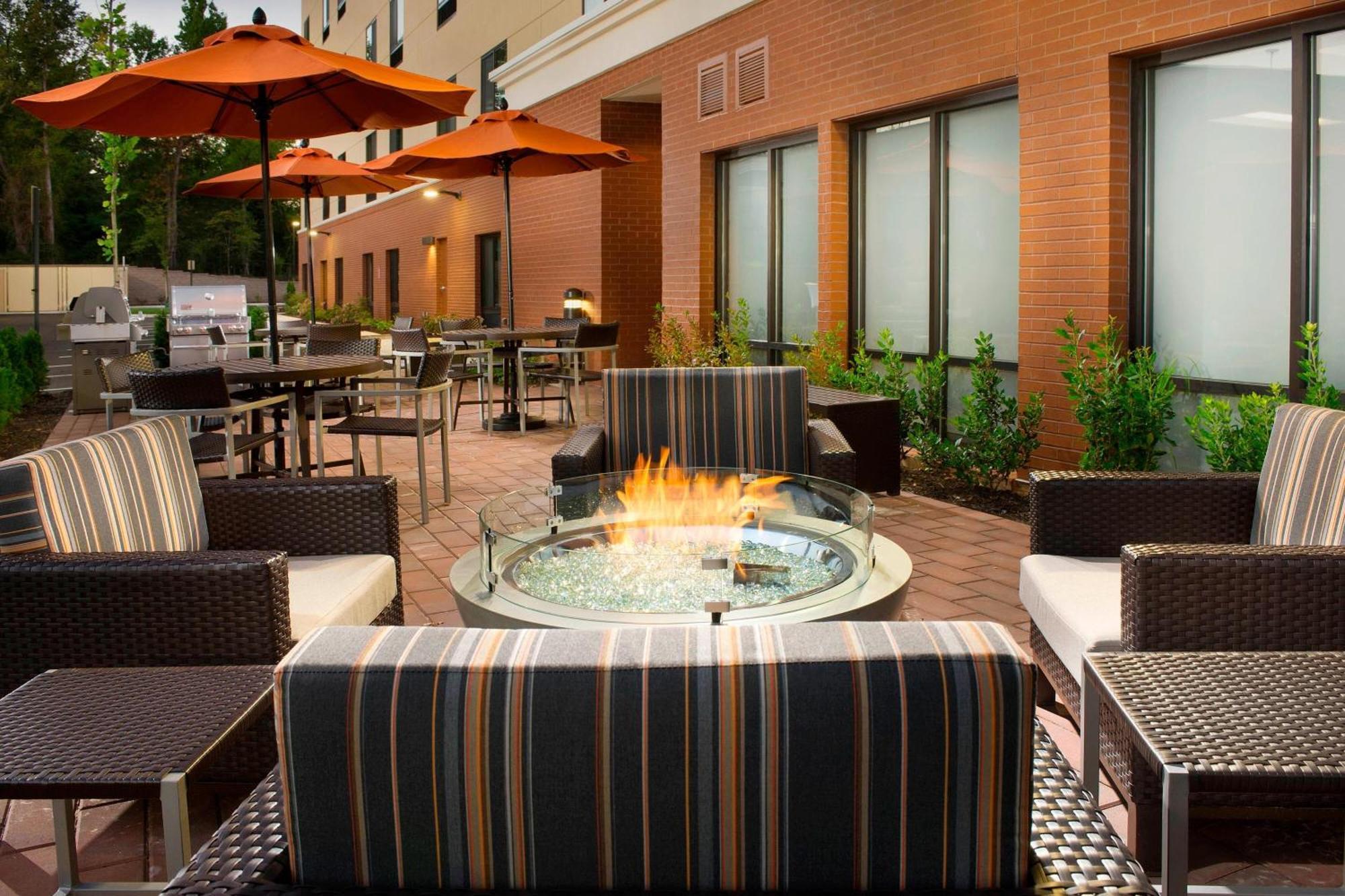Towneplace Suites By Marriott Alexandria Fort Belvoir Mount Vernon Exterior photo
